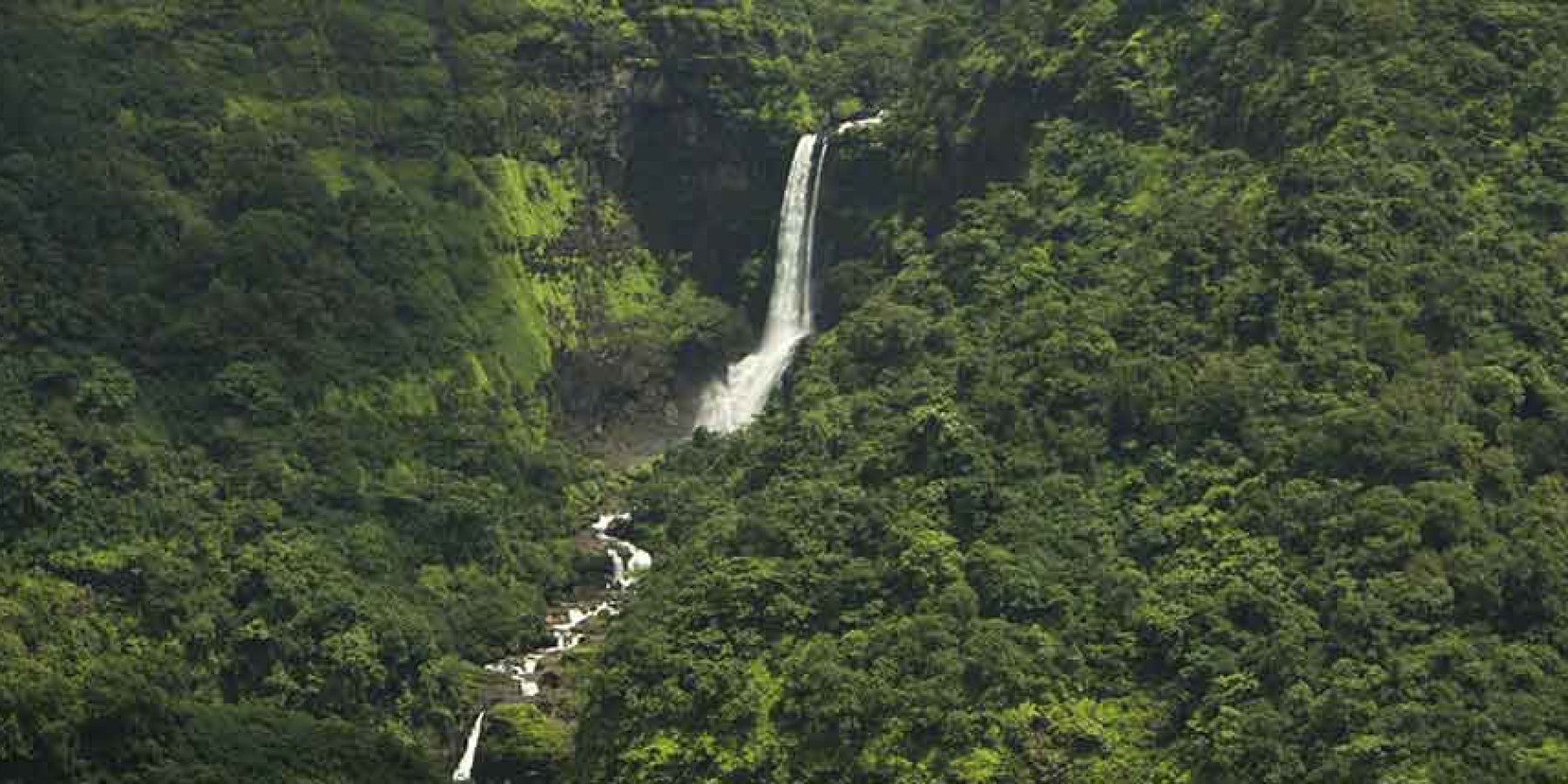 2.Kune Waterfalls