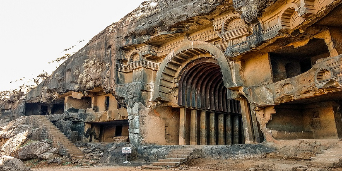 Fun & Relaxing One Day Trip Near Pune with Family 2 3. Top Attractions for Families in Lonavala