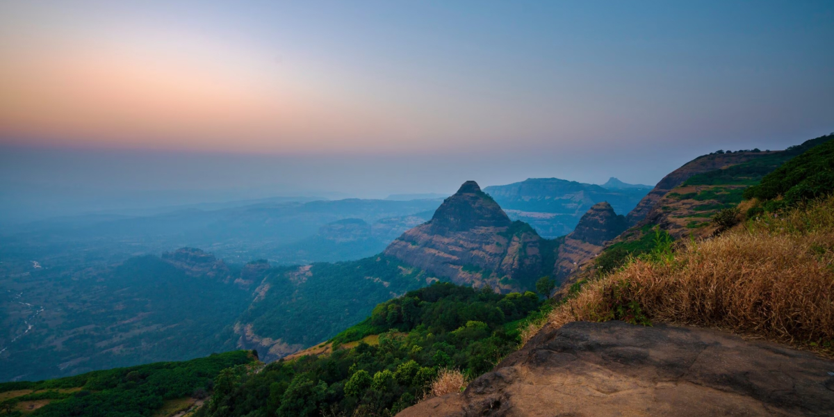 Plan Your Visit to Tiger's Point Lonavala 2 3. Weather Patterns and Seasonal Charm