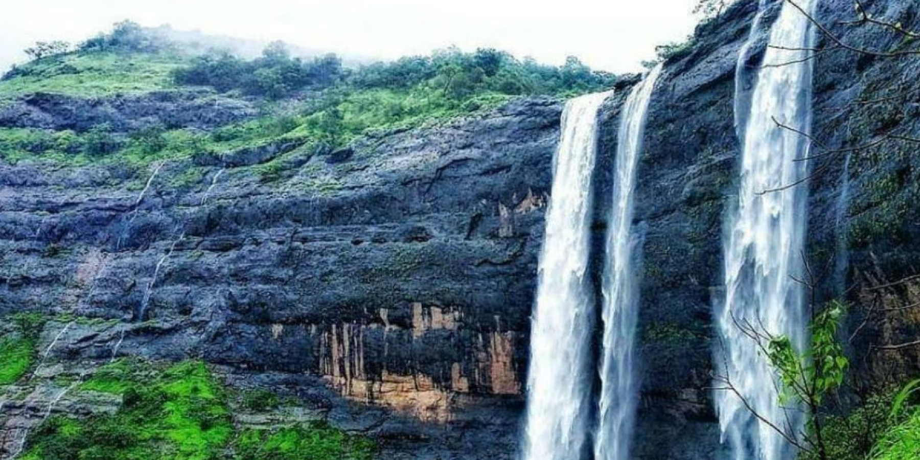 4.Lonavala Waterfall